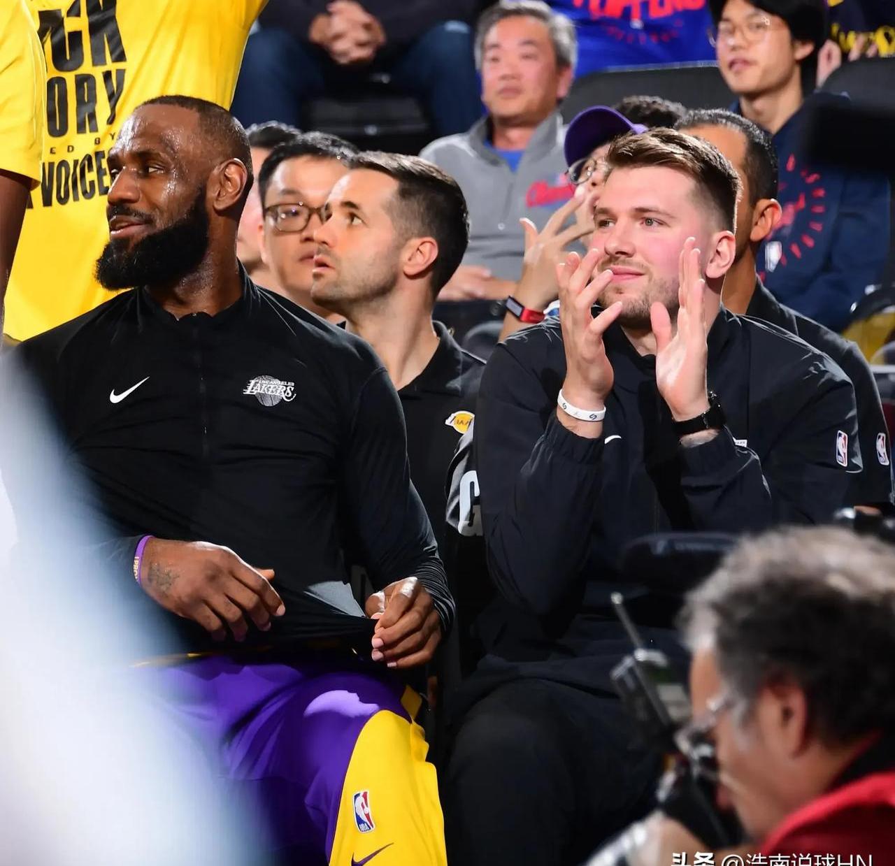 乐鱼体育：湖人队新赛季：比斯利能否成为稳定的外线火力点，为球队提供更多进攻选择？的简单介绍