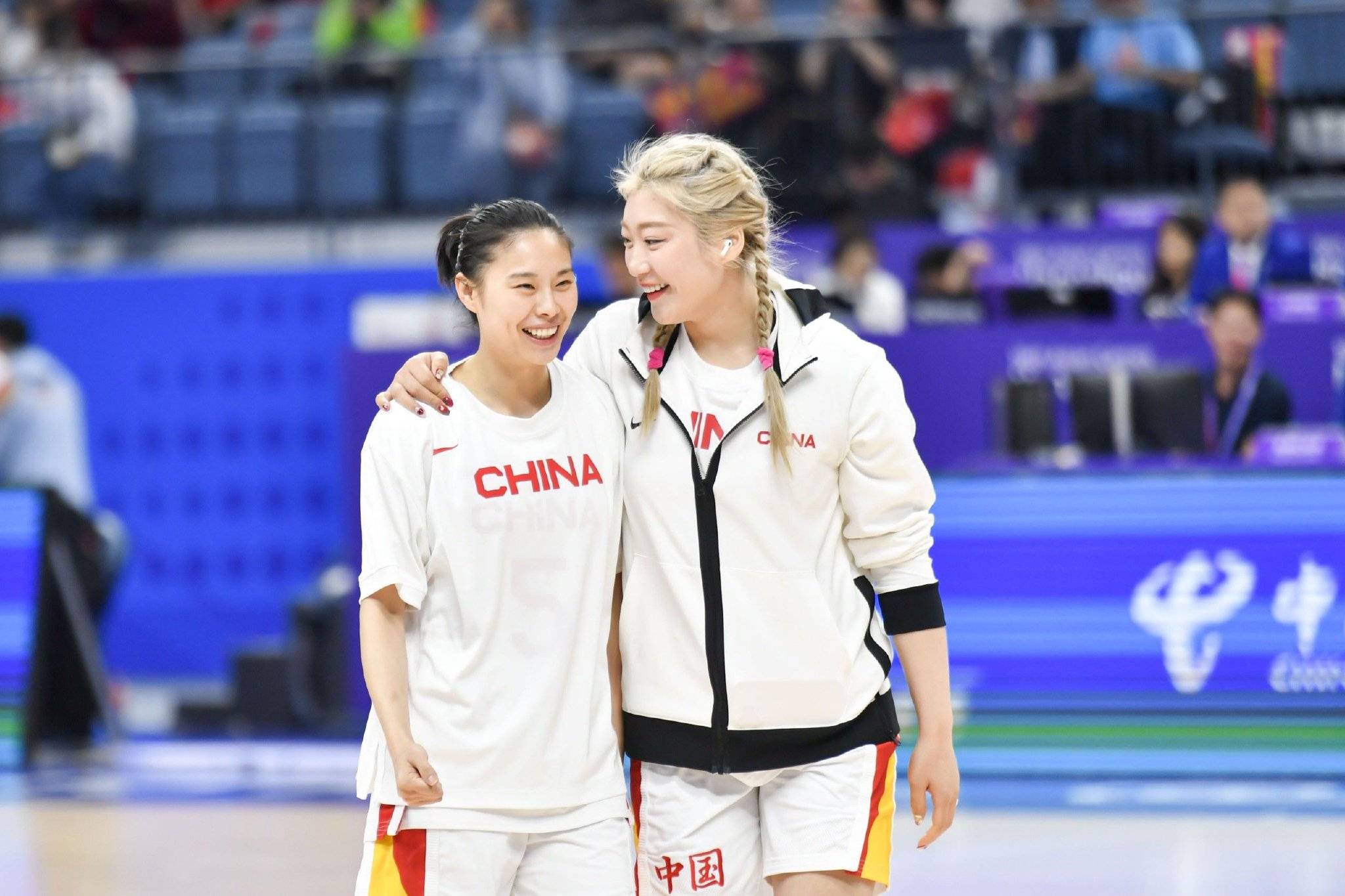 下载乐鱼体育APP-包含乐鱼体育：中国女篮奥运备战：心态调整与团队凝聚力的词条