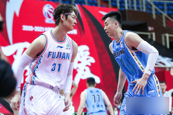 乐鱼体育：CBA球员，薪资结构如何才能更加合理，激励球员更好地为球队效力？的简单介绍